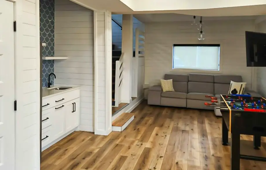 Last Mango in Hatteras 191