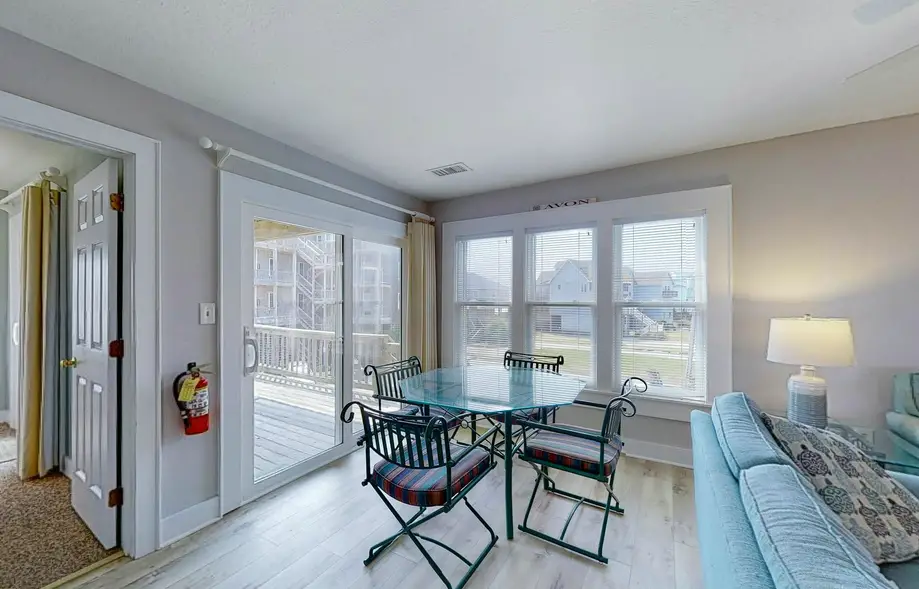 La Dolce Vita  #10-IC