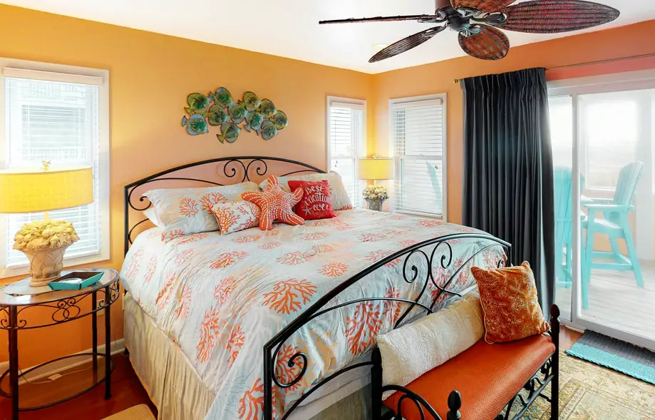 Vincent VanGo to the Beach #13-H