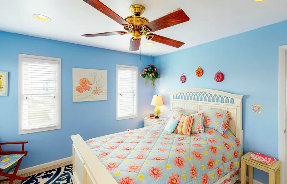 Vincent VanGo to the Beach #13-H