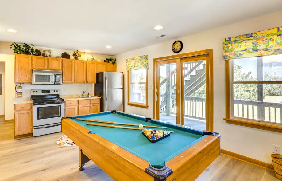 WVSIS7 Beauty on the Beach