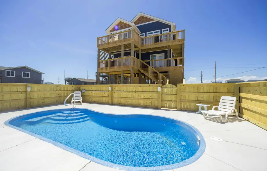 The Knotty Whale 120