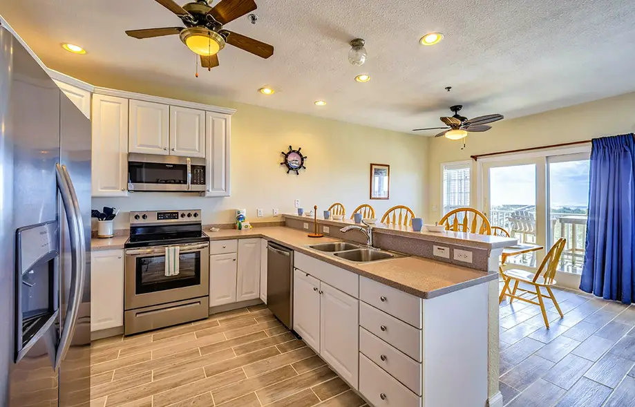 Blockade Runner 852 #111DS-H