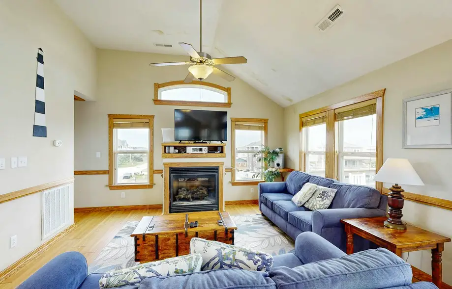 Hatteras Station BX460