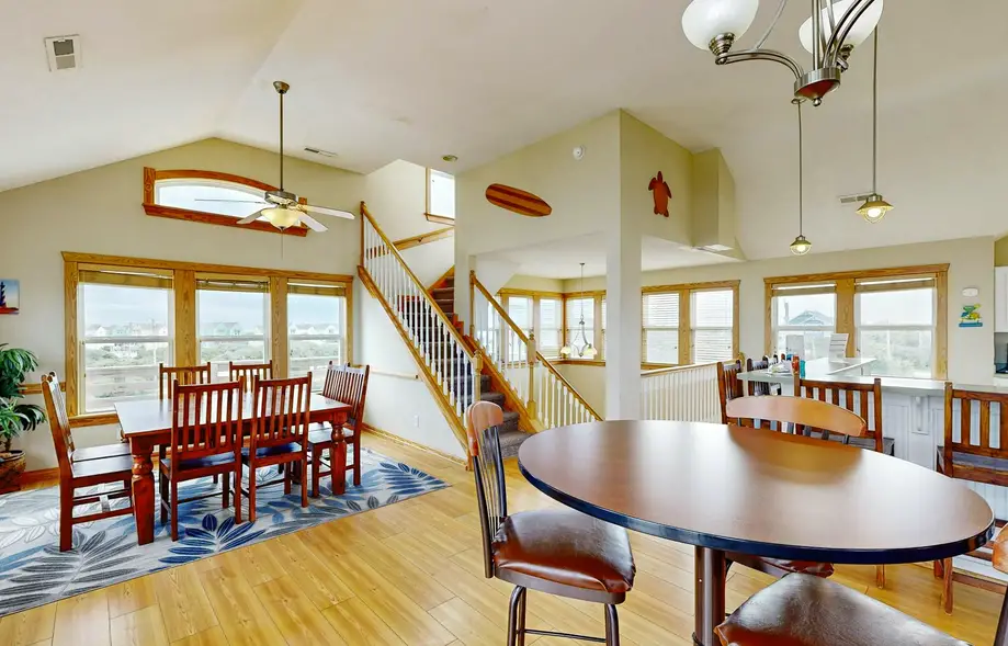 Hatteras Station BX460