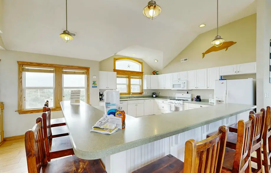 Hatteras Station BX460