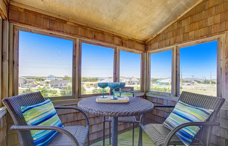 Pelican Paradise 770