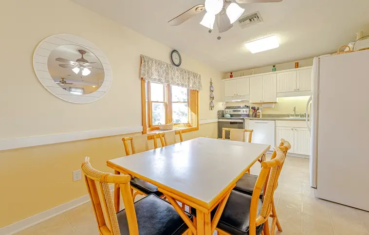 WS-2 | Casa Del Abuelos