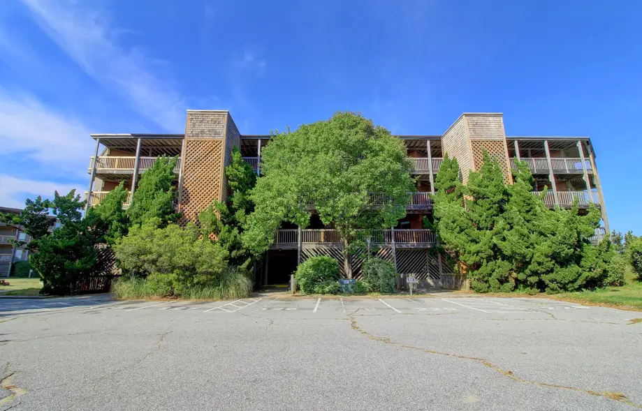 K9069 East of the Sun at Colony by the Sea