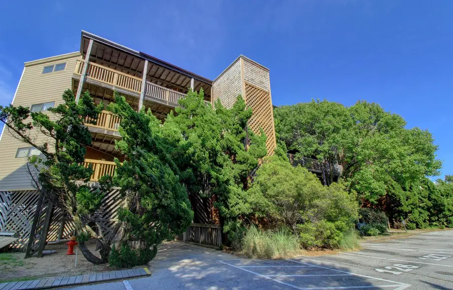 K9069 East of the Sun at Colony by the Sea