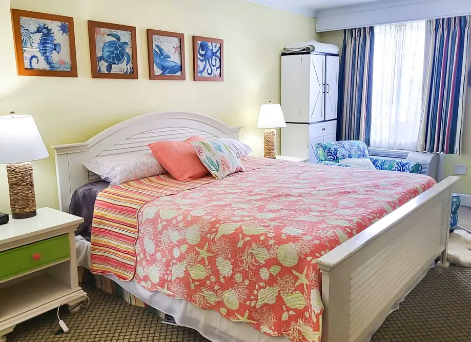 Captain's Quarters