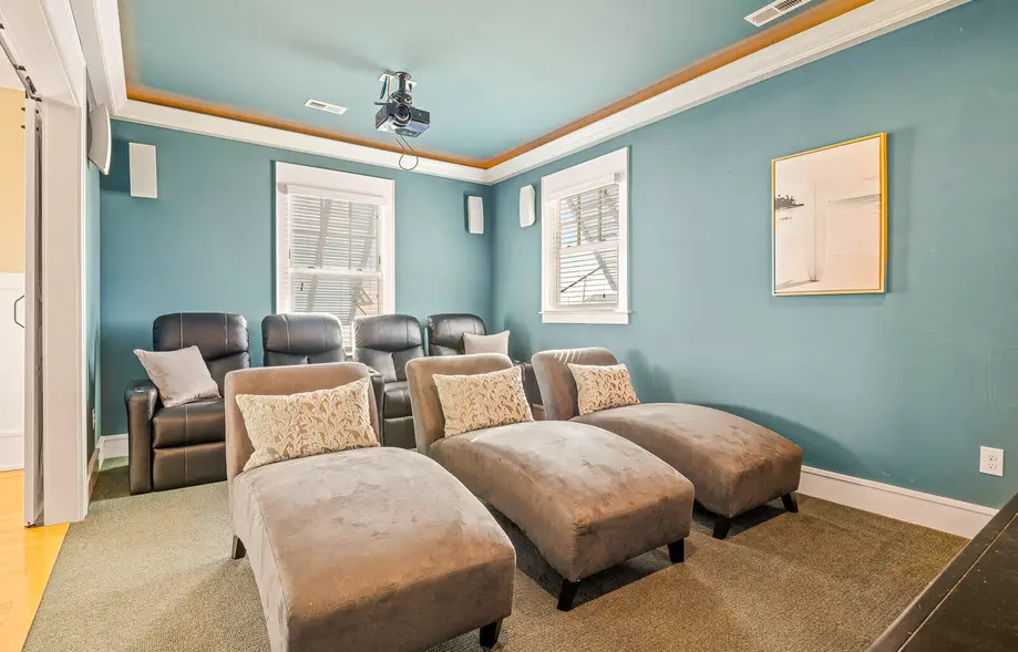 K8034 Ocean Pearl 8 Bedroom Oceanfront Home at Whalebone Beaches